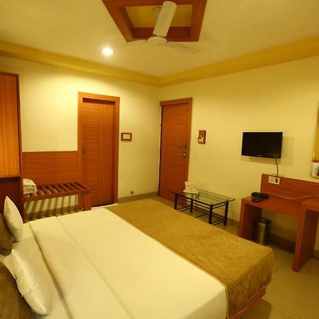 Hotel Paradise Indore Eksteriør billede