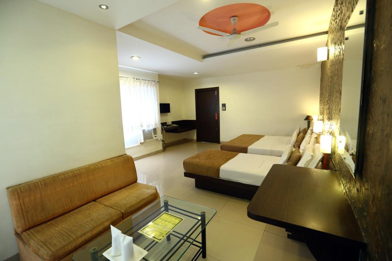 Hotel Paradise Indore Eksteriør billede